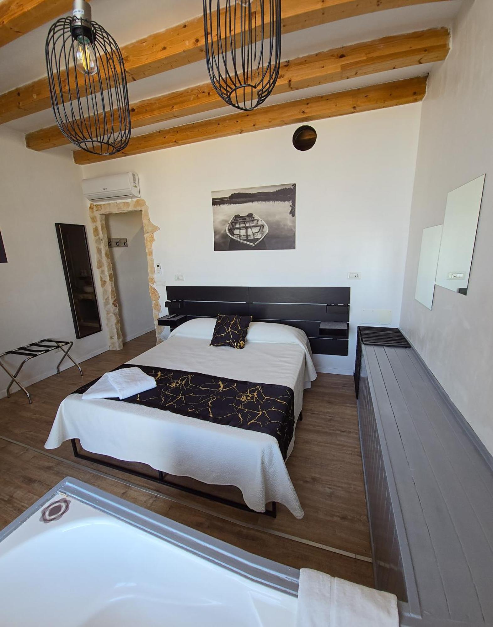Bed & Breakfast 106 Maison De Charme Mola di Bari